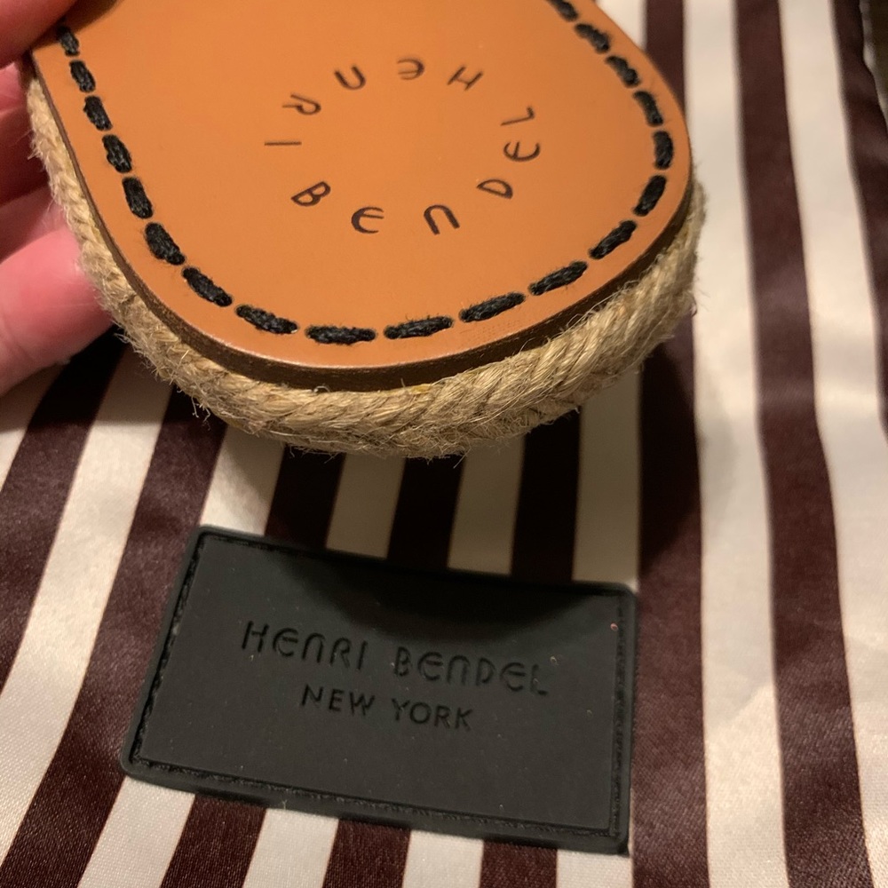 SOLD Sz 8 Henri Bendel Black Slides & Sleeper - Picture 7 of 12